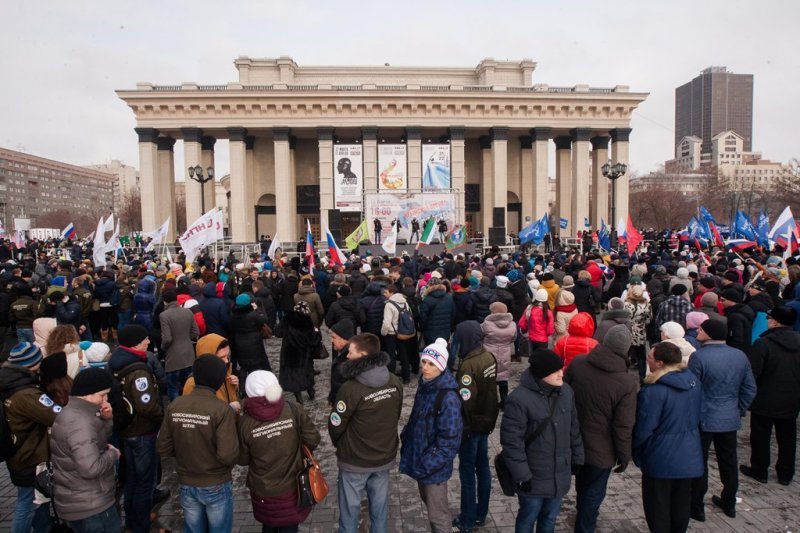 «Крым наш, что тут говорить»: короткий митинг в Новосибирске